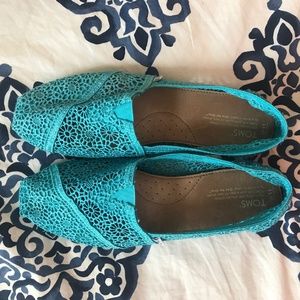TOMS blue Crochet Alpargata Flat Womens 11